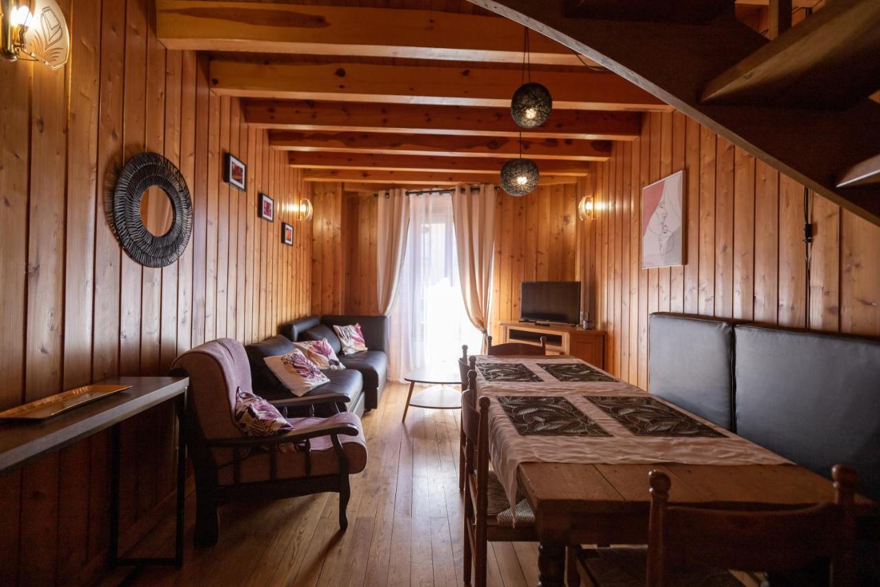 لونغوني La Cabane Du Petit Tour المظهر الخارجي الصورة